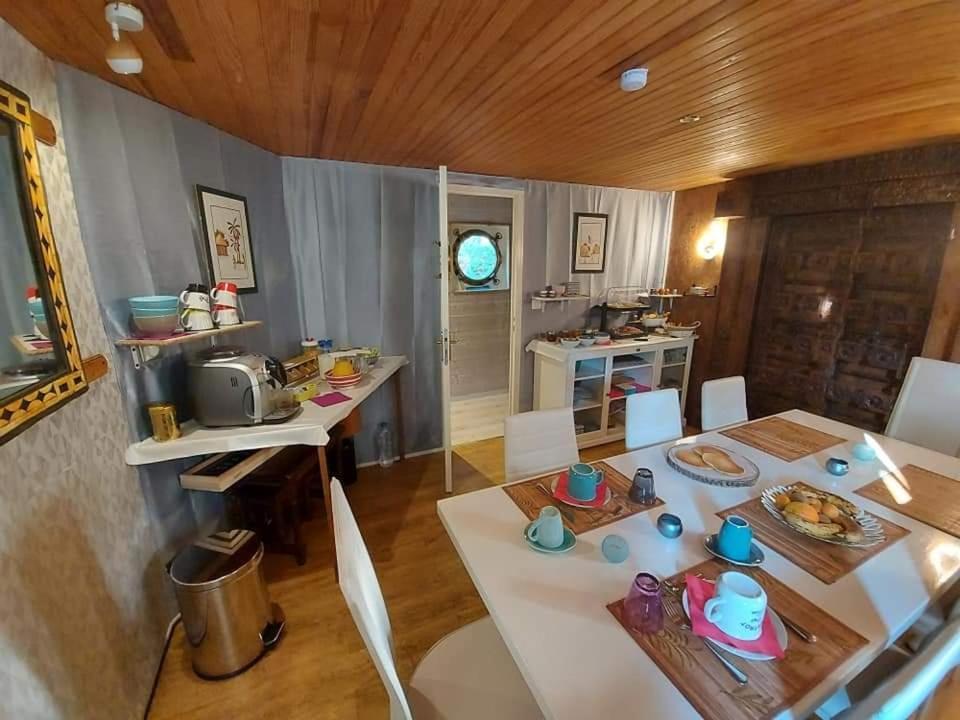 Peniche Ino Lefkothea II Chambre D'Hotes 돌 외부 사진