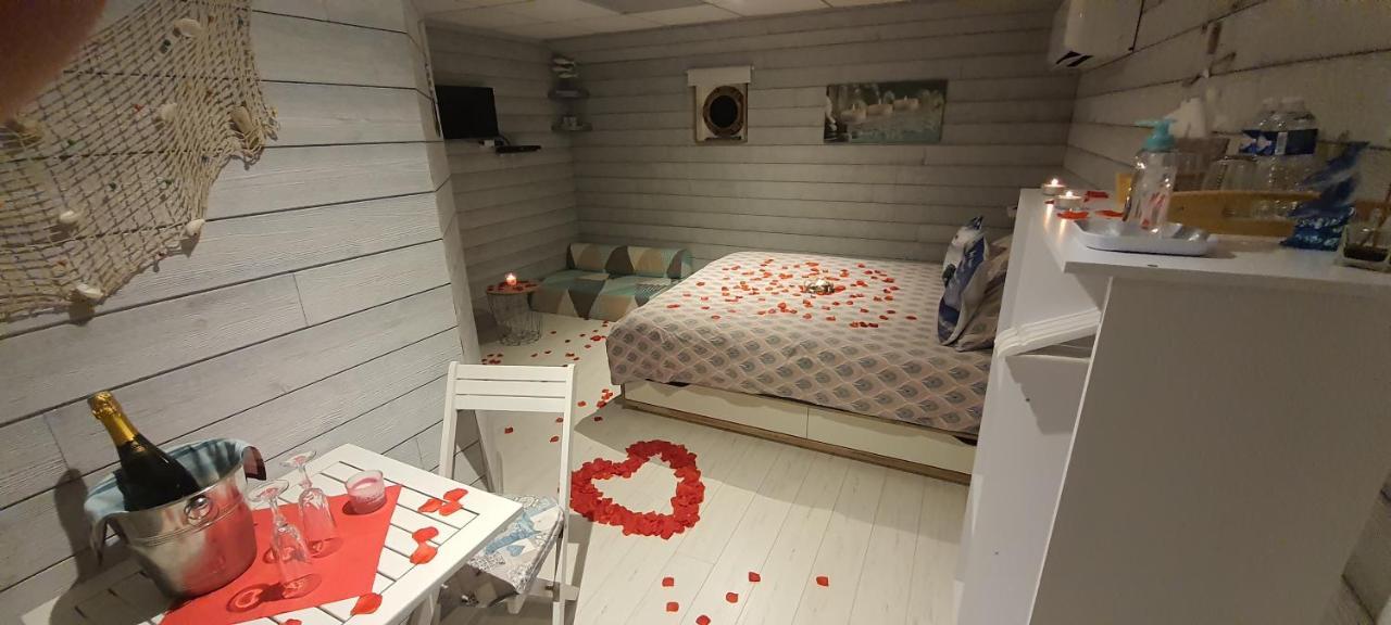 Peniche Ino Lefkothea II Chambre D'Hotes 돌 외부 사진